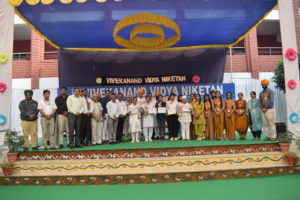 श्री गुरु तेग बहादुर जी के बलिदान दिवस: 'अंतर विद्यालय भाषण प्रतियोगिता' का आयोजन भारत विकास परिषद असंध द्वारा